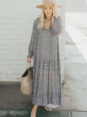 Carly Jean Los Angeles Laurel Midi Maxi Dress Blue Floral